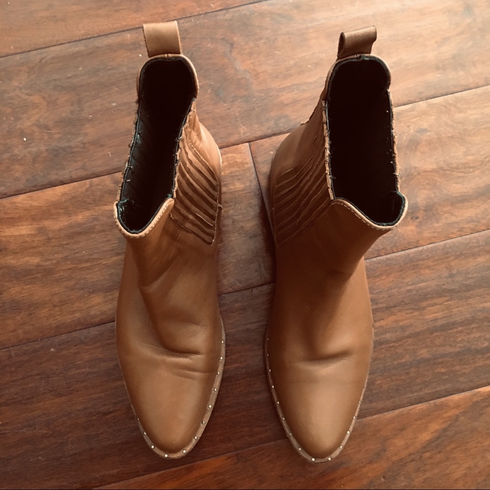 Freda Salvador "Strong" Chelsea Boots - Picture 5 of 8